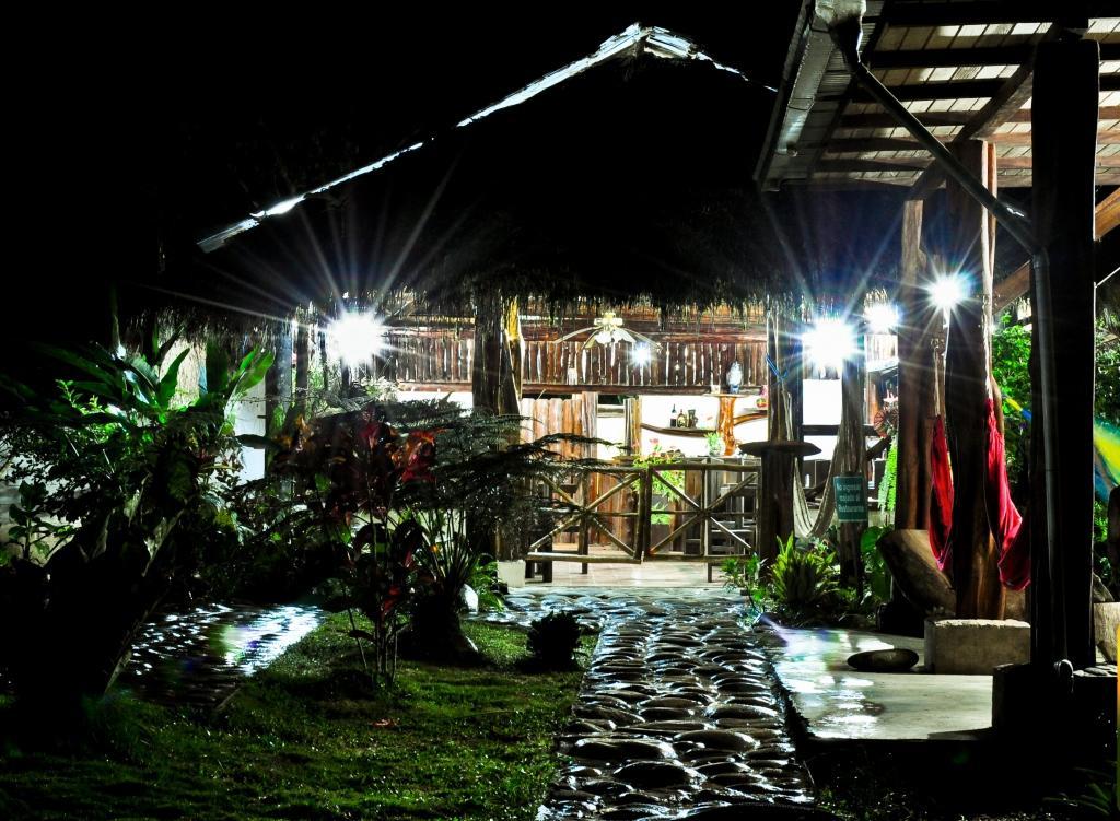 Oro y Luna Lodge Carlos Julio Arosemena Tola Exterior foto